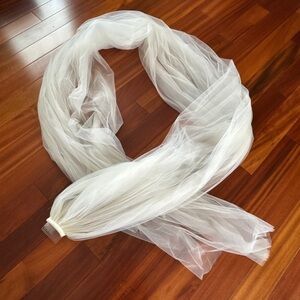 Tulle Wedding Veil. Cathedral length. White.